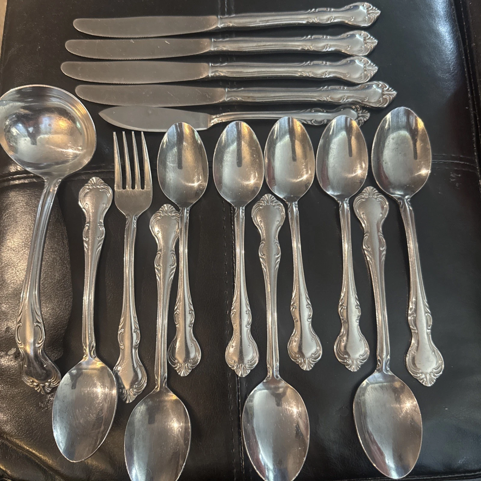 Reed & Barton Rebacraft La Femme 16 Pcs Glossy Scrolls Stainless Japan Flatware