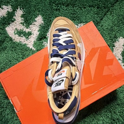Nike VaporWaffle x Sacai Sesame/Blue Void Low Top Suede DD1875-200