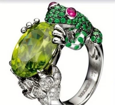 Frog Ring With Green Gemstone Perfect For Any Occasion Size 7