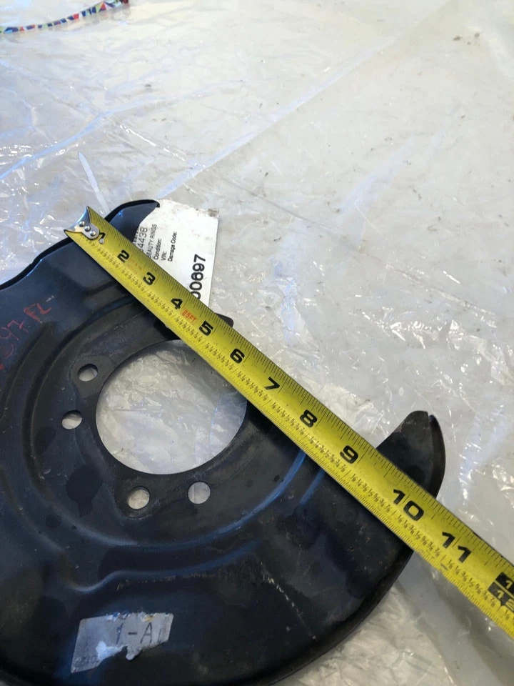 2006 丰田普锐斯掀背车前刹车后板左手驱动侧 LH — 第 3/4 张图片