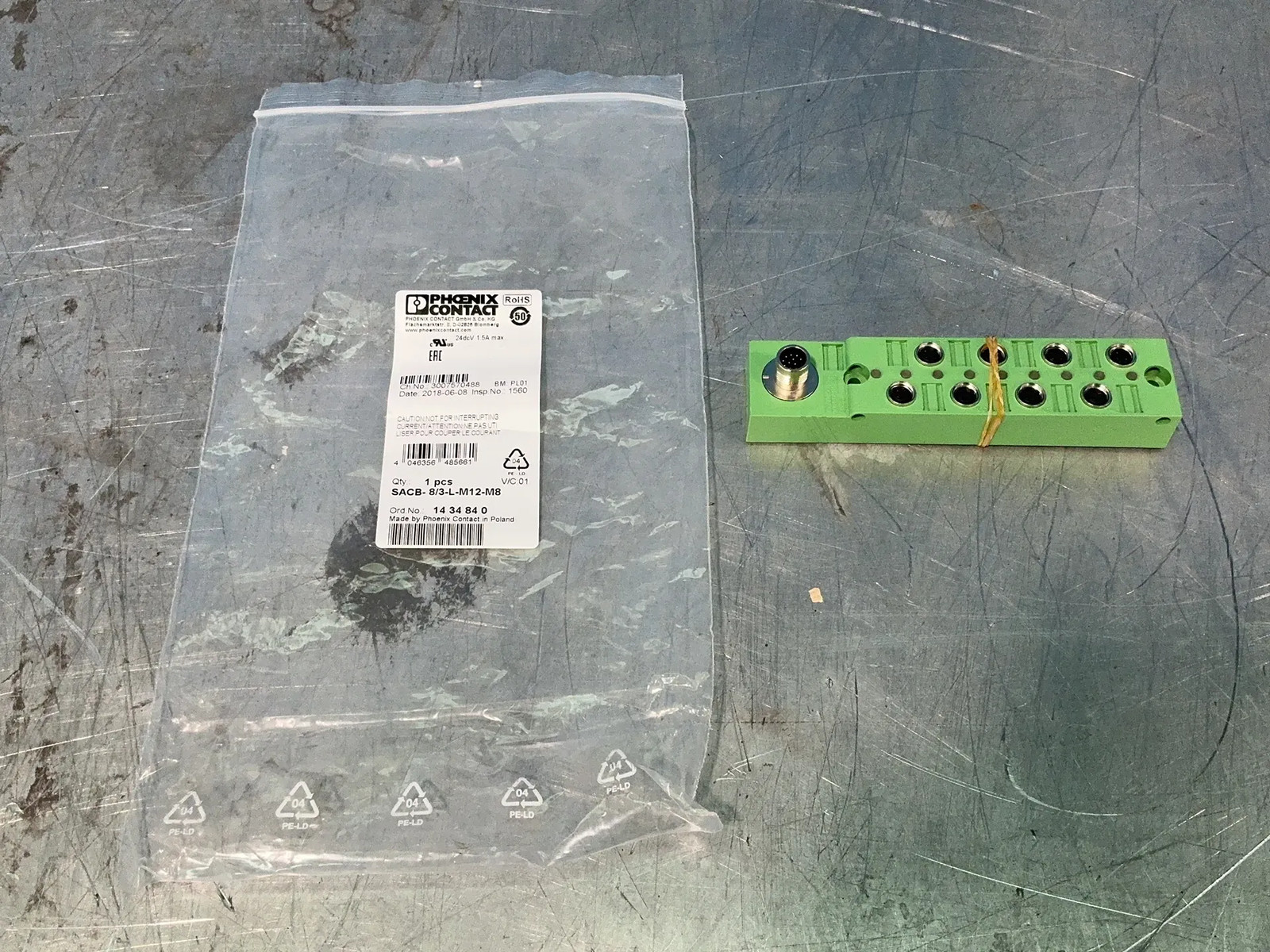 PHOENIX CONTACT 8 SLOT SENSOR/ACTUATOR BOX 1434840