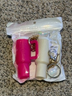 Mini Tumbler Keychain's 2 Per Pack Colors Are Random
