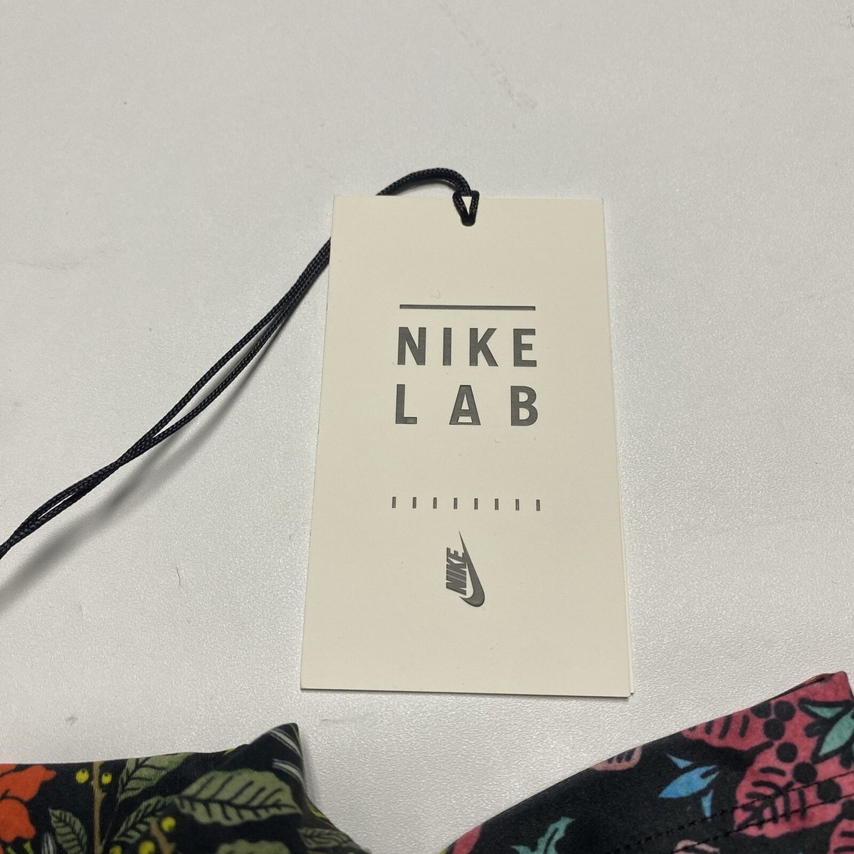 NIKE NikeLab x Riccardo Tisci Floral Short Sleeve Shirt NIKE NikeLab x Riccardo Tisci Floral Short Sleeve Shirt