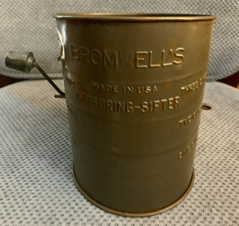 Vintage 1960s Bromwell's 3 Cup Measuring Sifter w/ Crank,  gun metal patina
