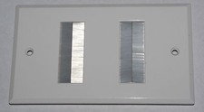 Low Profile Brush Plate Cable Entry Double 2 Gang Wall Face Plate White Brushes