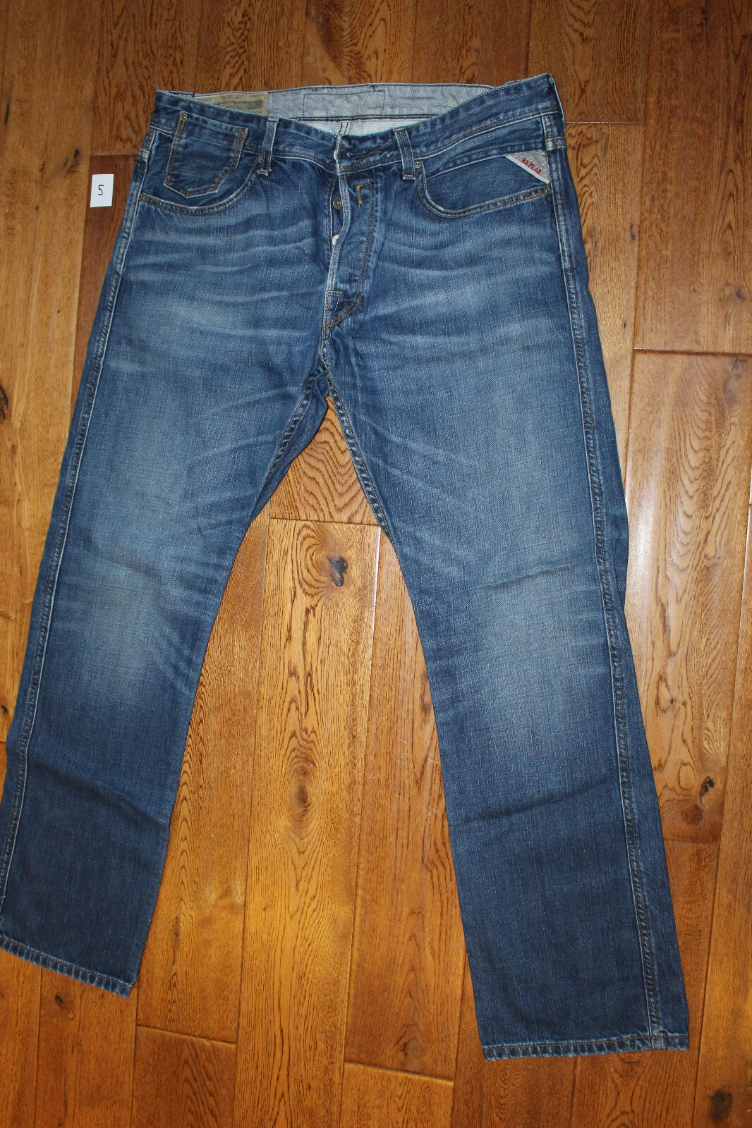 Picture 1 of 2
