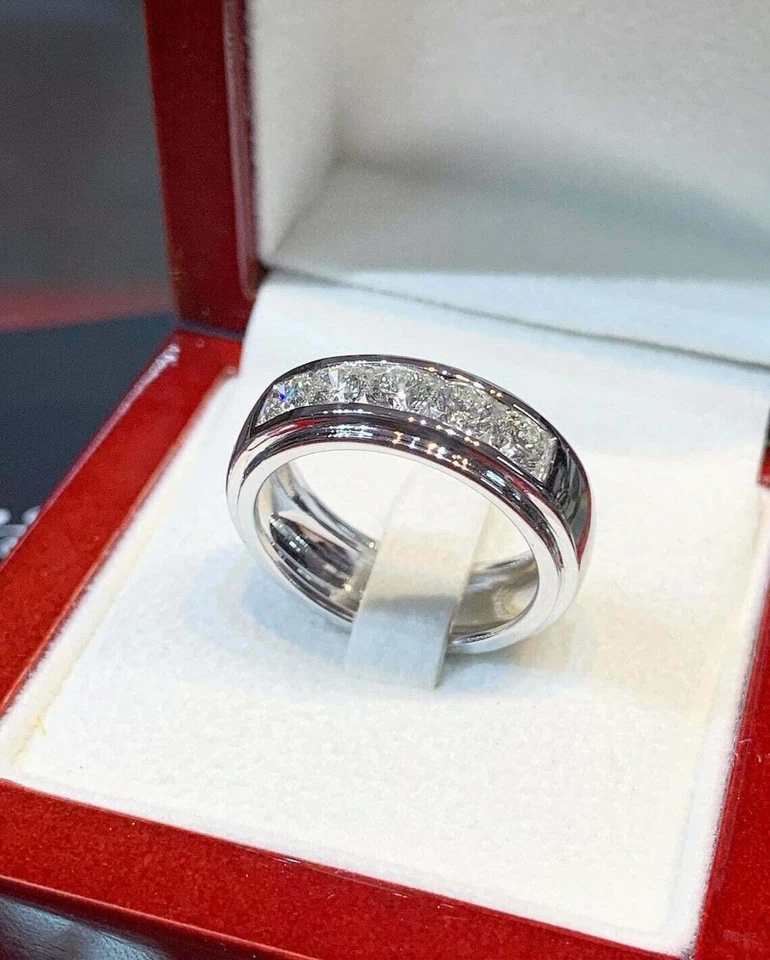 Anillo de diamantes cultivados en laboratorio certificado corte redondo de 1 quilate banda de 5 piedras de oro blanco de 14 k para hombre Foto 4 de 4