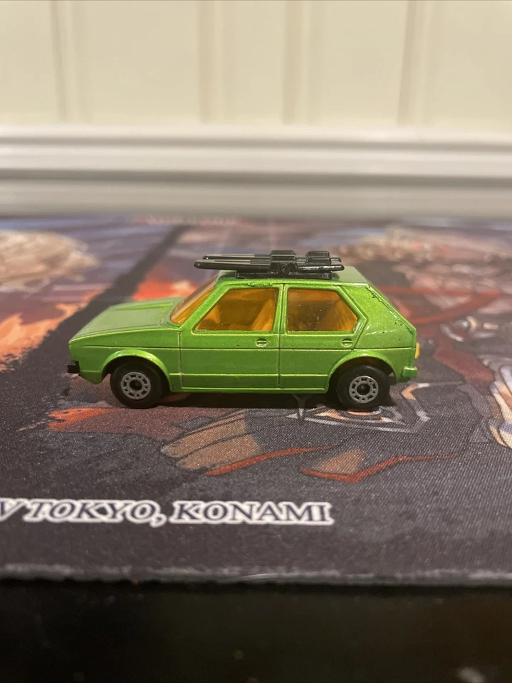 VW Golf vintage Lesney Matchbox 1976 superrápido n.º 7 verde con ambas tablas de surf Foto 3 de 4