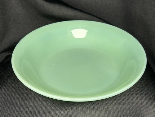 Anchor Hocking Fire King Jadeite Desert/Berry Bowl Vintage 7.5" Smooth Vintage C