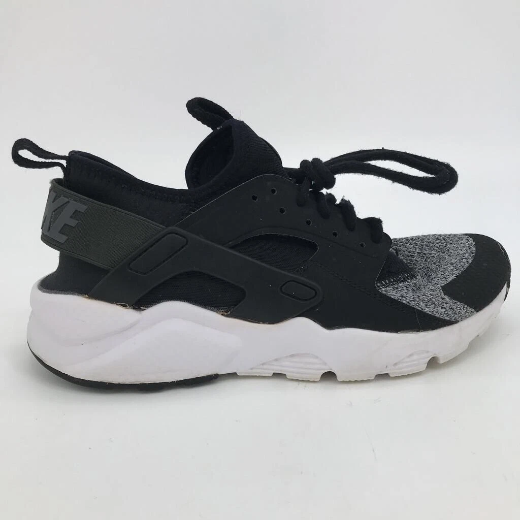 Big kids hotsell black huaraches