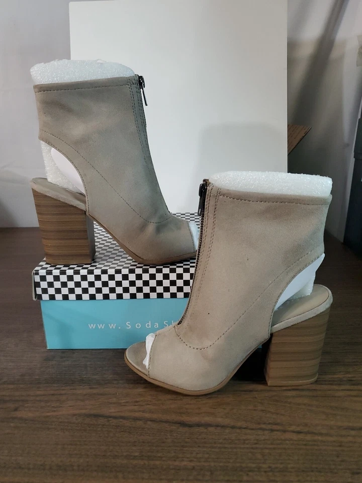 SODA Open Toe Wedge Booties Heel Beige Soft Suede Front Zip Women's Size 5.5 - Image 2 of 4