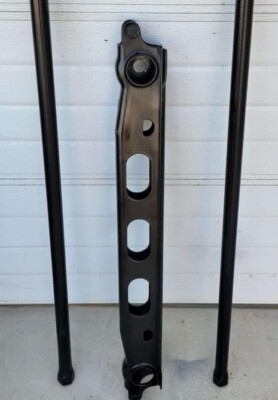 #ad #ad 99 10 Silverado 2500 Remaining Kit Crossmember Mount Bar Subframe OEM Genuine $249.00