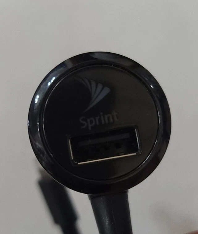 LOT OF 50 Sprint Dual USB Output Car Charger for iPhone 11, 12,XS New - Image 4 of 4