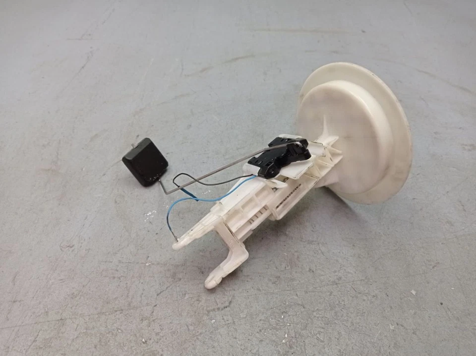 Jauge à Essence pour Audi A6 Avant (4F5, C6) 3.0 Tdi 4F0201317 - Photo 4/4