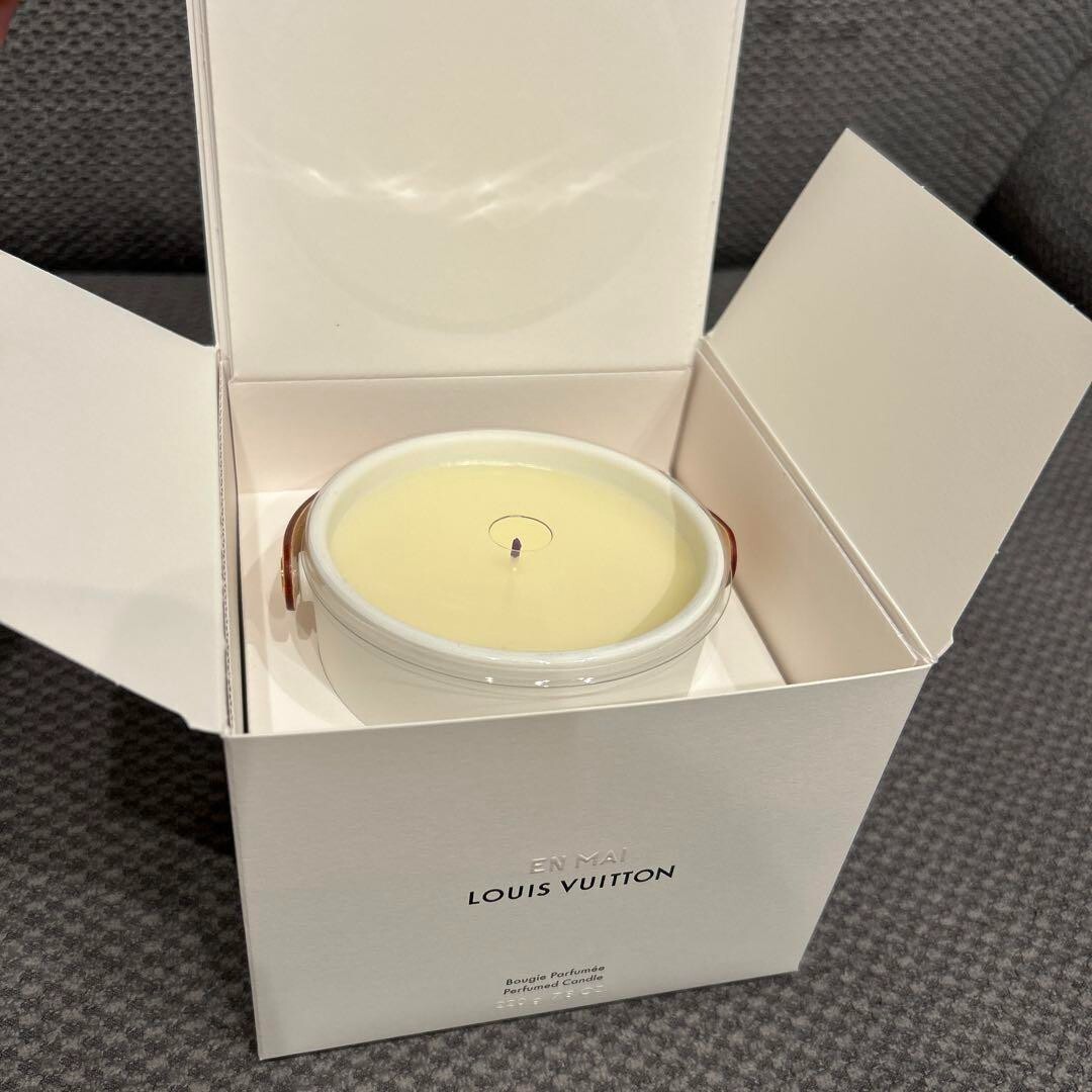 LOUIS VUITTON Aromatic Candle EN MAI PRODUCT Medium 220g