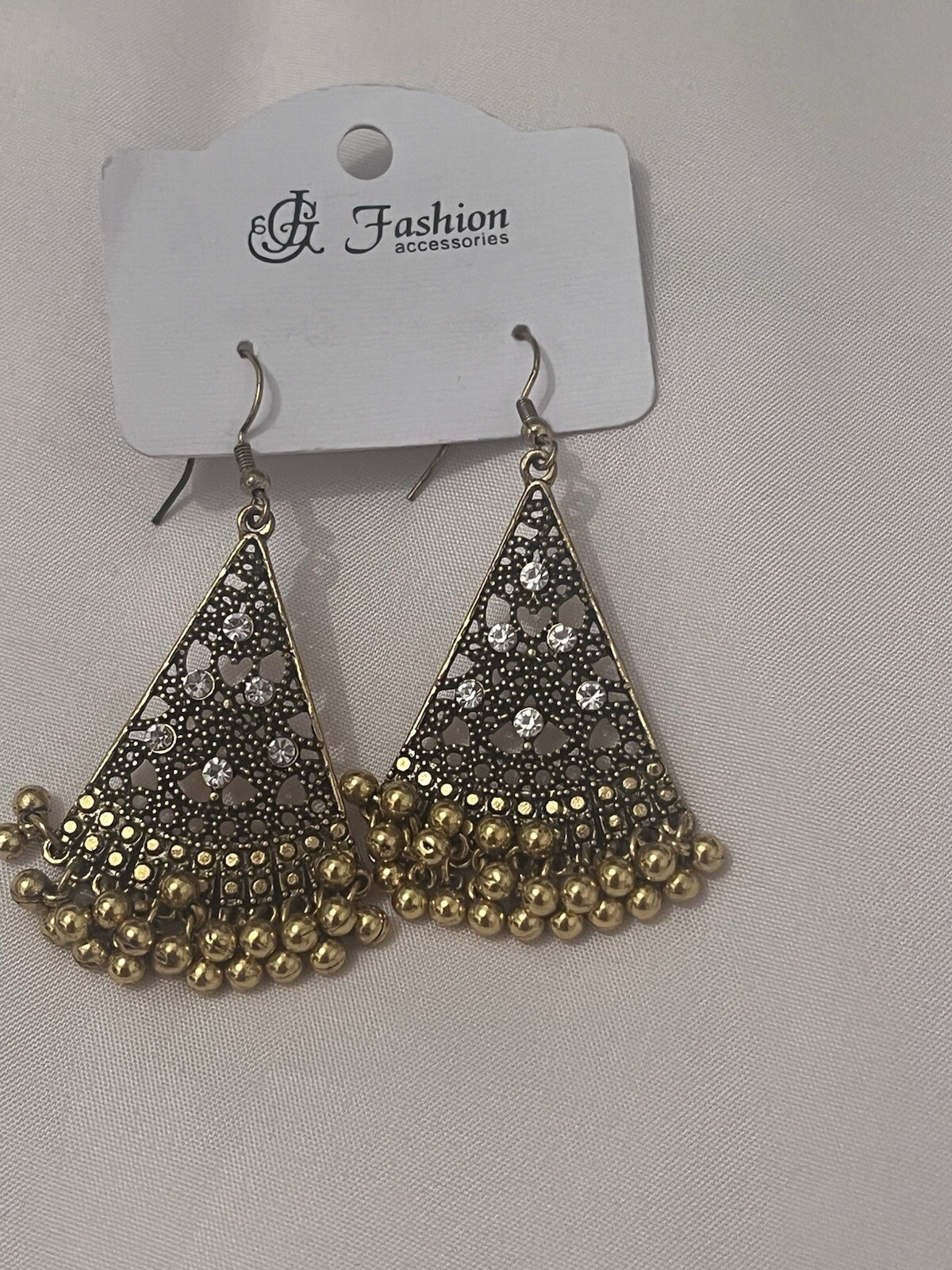 Stylish trendy earrings for women and girls-image