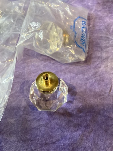 Lot Of 4 BALDWIN Acrylic Clear Crystal CABINET KNOBS --Baldwin 4952-030 - Picture 3 of 4