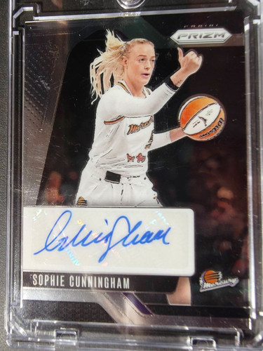 2024 Panini Prizm WNBA Signatures Auto Mojo Sophie Cunningham #SG-SC