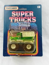 SUPER TRUCKS - Big Pete | MATCHBOX  | 1990 | PETERBILT DUMP TRUCK - ON CARD