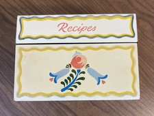 Vintage Folk Art Ohio Art Tin Recipe Box PA Dutch Hearts Tulips USA 5x3x3.75