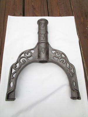 CAST IRON BELL YOKE WITH STARS 14 1/2'' LONG AND 9'' WIDE