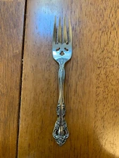 ONEIDA - MICHELANGELO - Heirloom Stainless Place Setting “Salad” Fork 6 1/2”