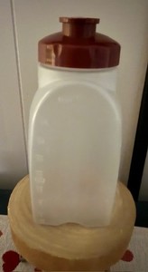 Rubbermaid, 1 Quart, MixerMate Bottle, Chili Red 32 Oz~L@@K!!!!