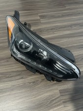 2019-2021 Hyundai Veloster Right Passenger Headlight Halogen  OEM 92102-J3040