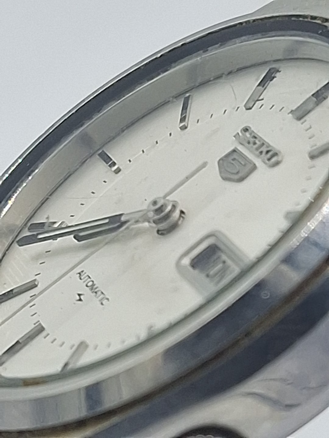 Seiko 5 Automatic Water Resistant Wristwatch - image 4