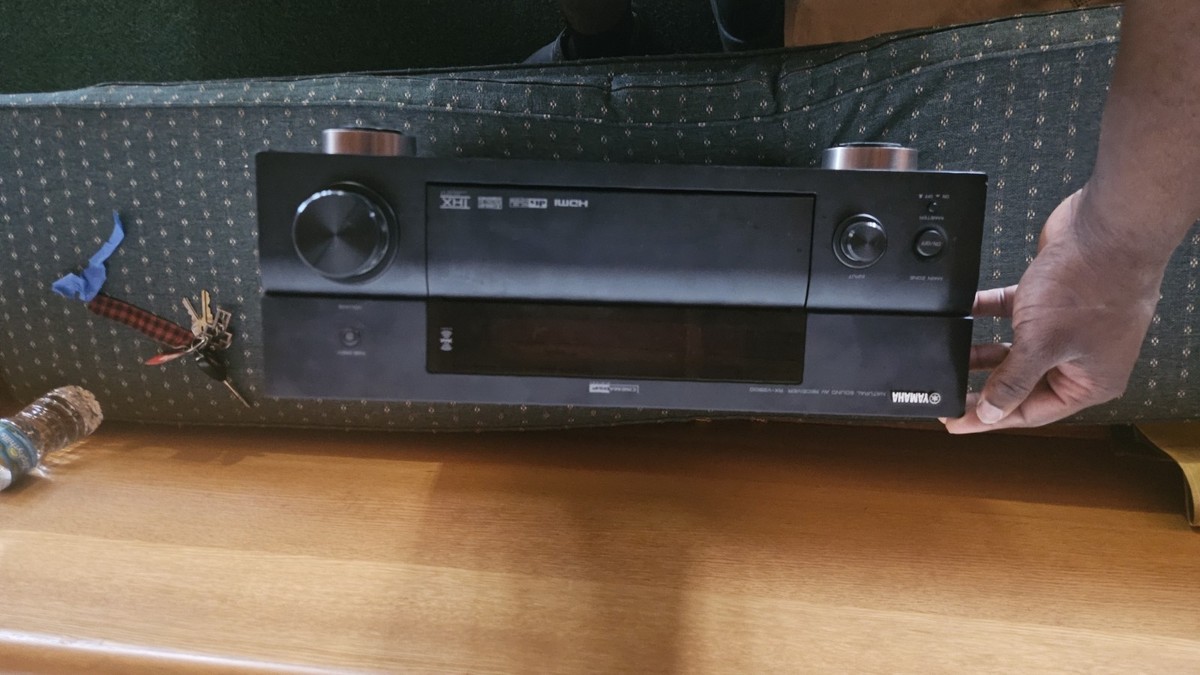 YAMAHA AVレシーバーDolbyATOMS11.2チャンネルプロセッシング Yamaha RX-V575 7.2-channel home theater receiver with Apple