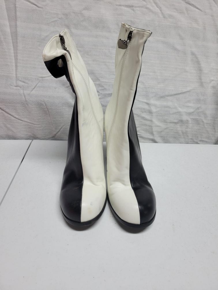 Black White Split Heart Cutout Platform Ankle Boo… - image 2