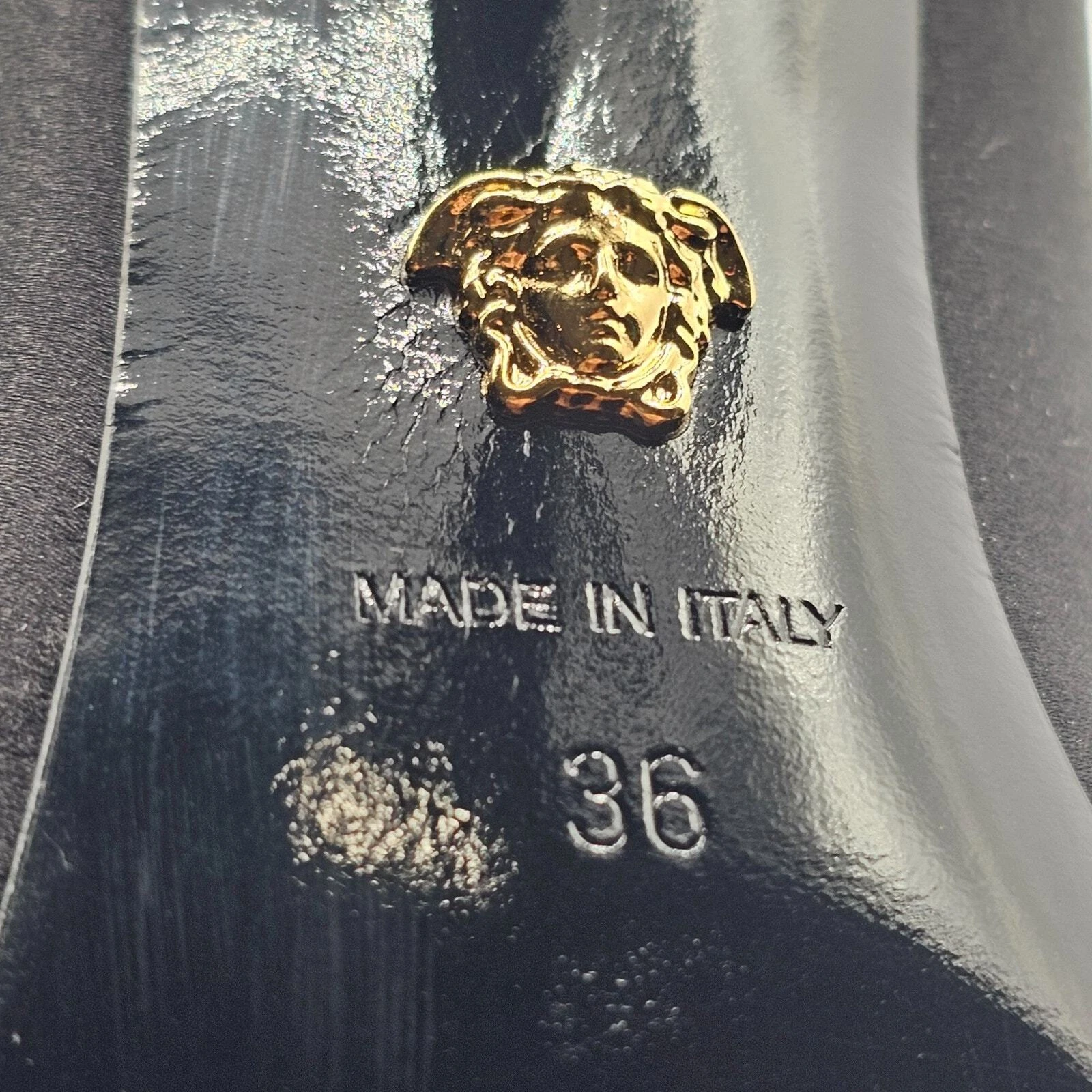 Versace decolte impreziosite 100 mm raso nero 36 $1100