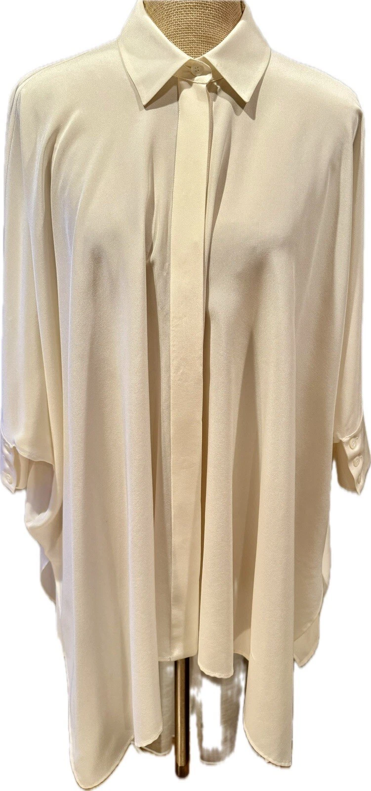 GUCCI FABULEUSE TUNIQUE/BLOUSE 100% SOIE IVOIRE, MANCHES STYLE UNIQUE, ASYMÉTRIQUE, M/L