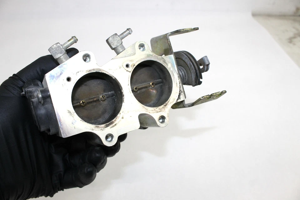 2007 07 Victory Polaris Kingpin King Pin Throttle Bodies Body - Image 2 of 4