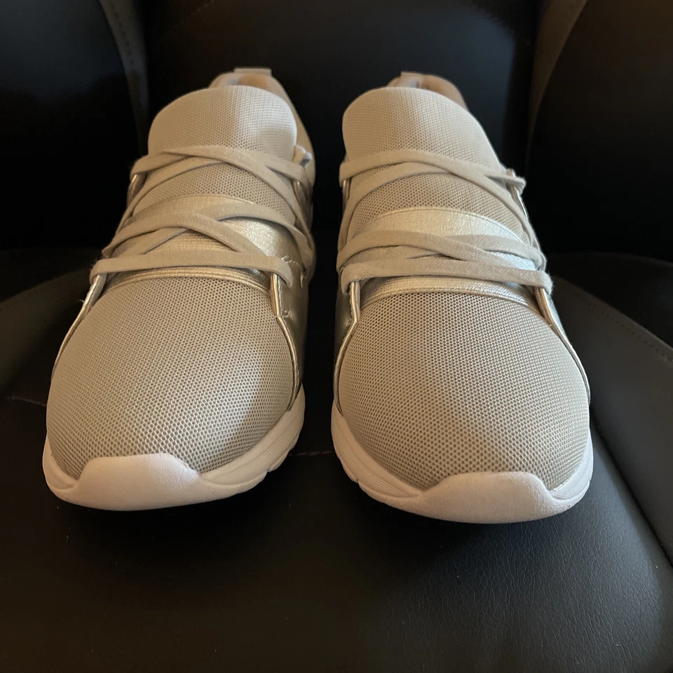 Медный крой Kayla светло-серый/серебро кроссовки, женщин размер 9 - Изображение 2 из 4