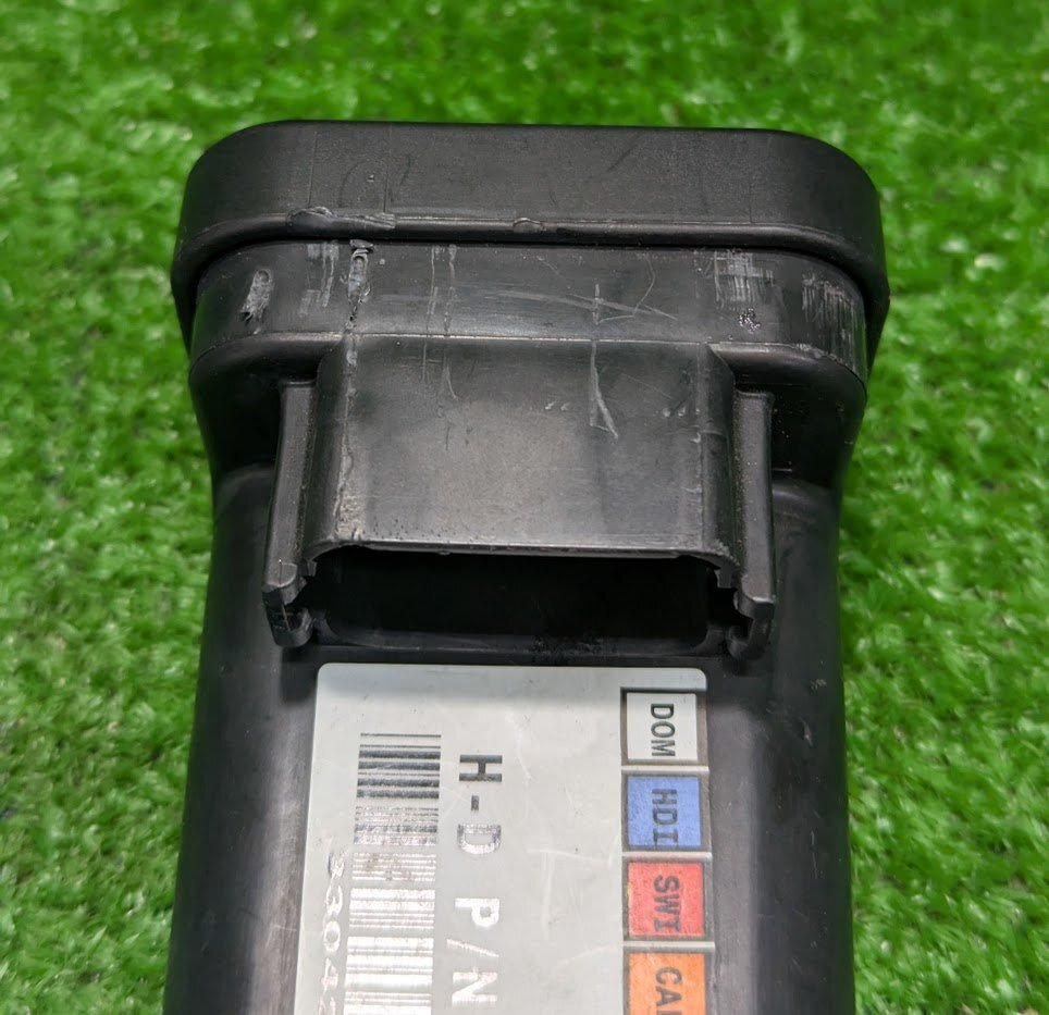 YH① Harley XL883 OEM Turn Signal Module TSM Unit 68920-01C Relay used