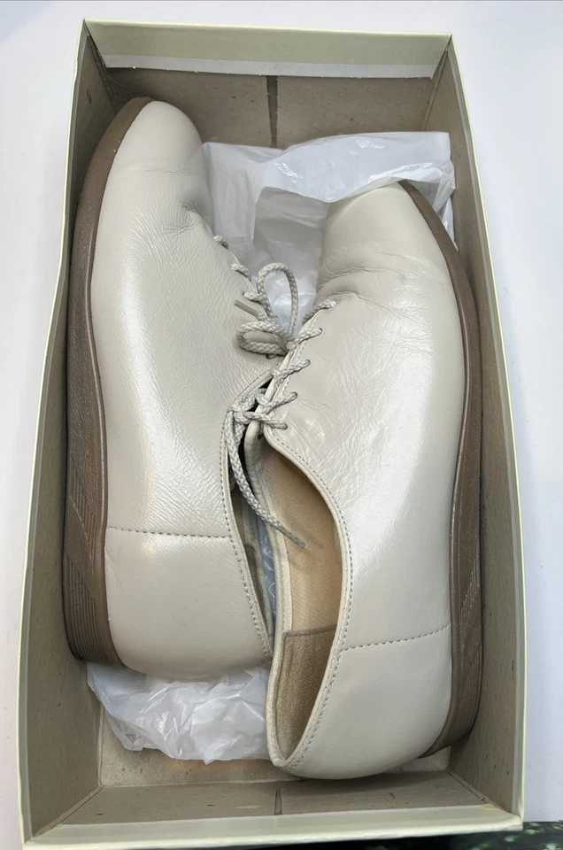 ¡NUEVO! Zapatos cómodos con cordones Soft Spots "Casper" para mujer talla 9B, cuero de hueso Foto 3 de 4