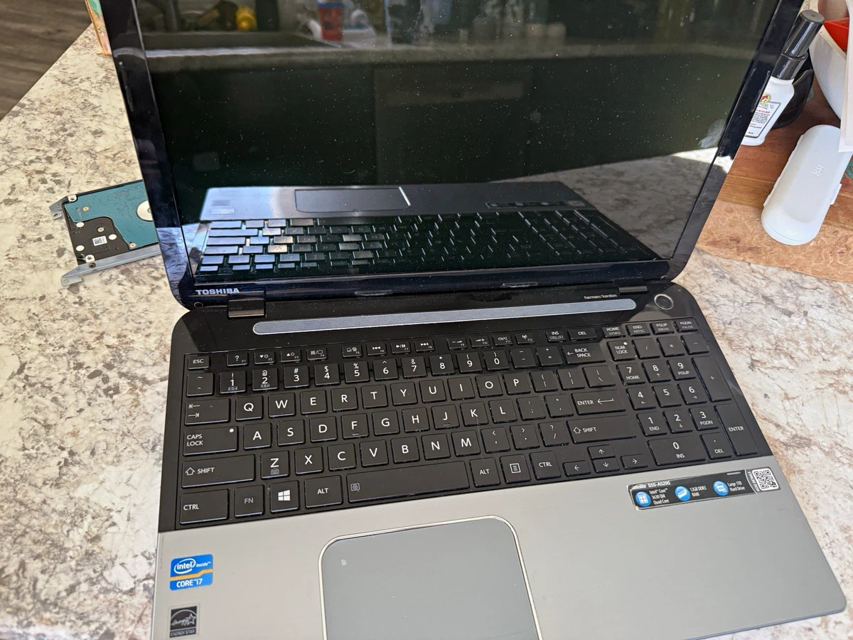 Toshiba Intel Core i7 4th Gen. 8 GB RAM Notebooks/Laptops for sale