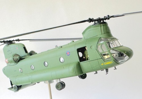 Boeing Chinook HC.2 RAF Royal Air Force Corgi Diecast Modelo Escala 1:72 AA99167 - Imagen 4 de 17