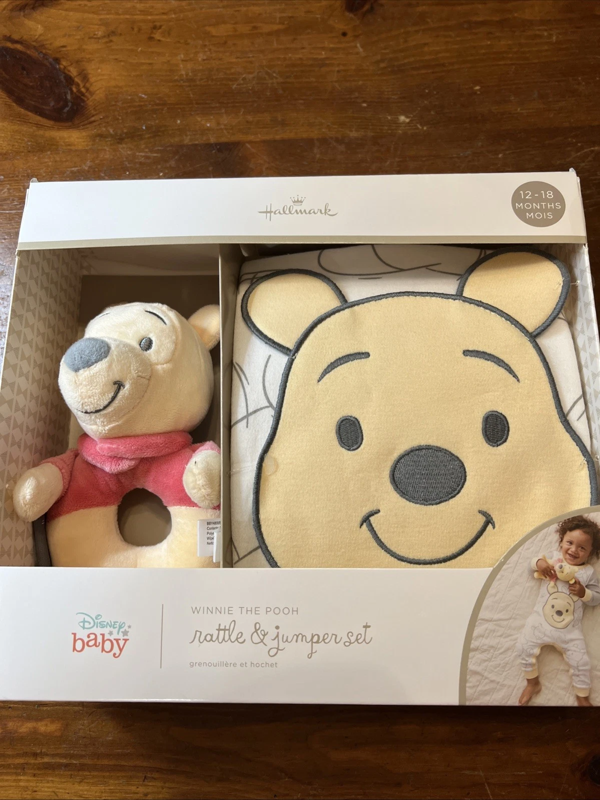 HALLMARK DISNEY BABY UNISEX WINNIE THE POOH RATTLE & JUMPER SET 12- 18 Months