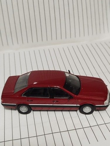 Diecast Soviet car Gaz-3105 Volga DeAGOSTINI Scale 1/43 - Picture 4 of 6