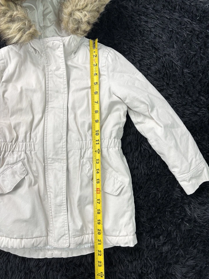 Chaqueta parka forrada GAP Sherpa para niñas talla pequeña Foto 3 de 4