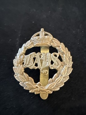 Queen s Bays 2nd Dragoon Guards Mützenabzeichen Kings Crown (y2)