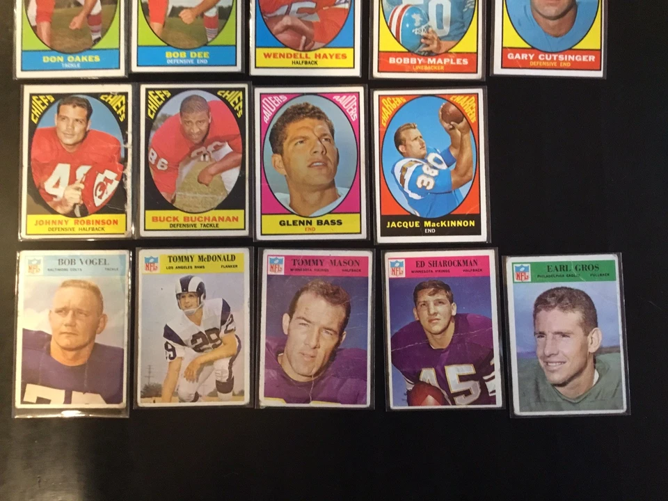 Lote de tarjetas de fútbol americano de grado mixto de 1960 (17) con HOFers Jones Perry ¡Ver fotos! Foto 4 de 4