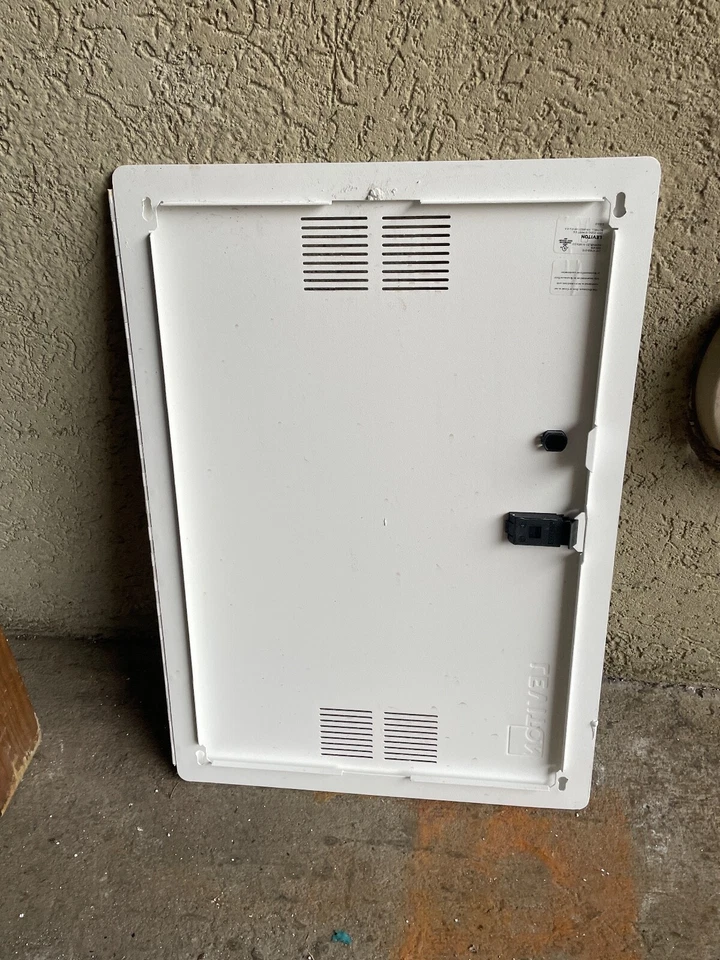 47605-21S 21 дюйм вентилируемая первоклассная навесная структурированная мультимедийная дверь, белая - Изображение 4 из 4