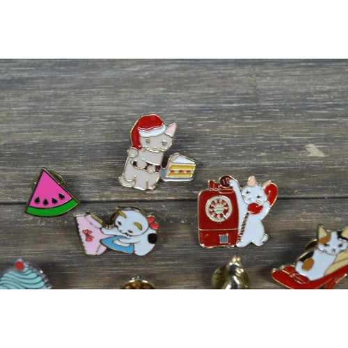 Kitten Pin Lot and Other Enamel Playful Cat Lover - Picture 2 of 5