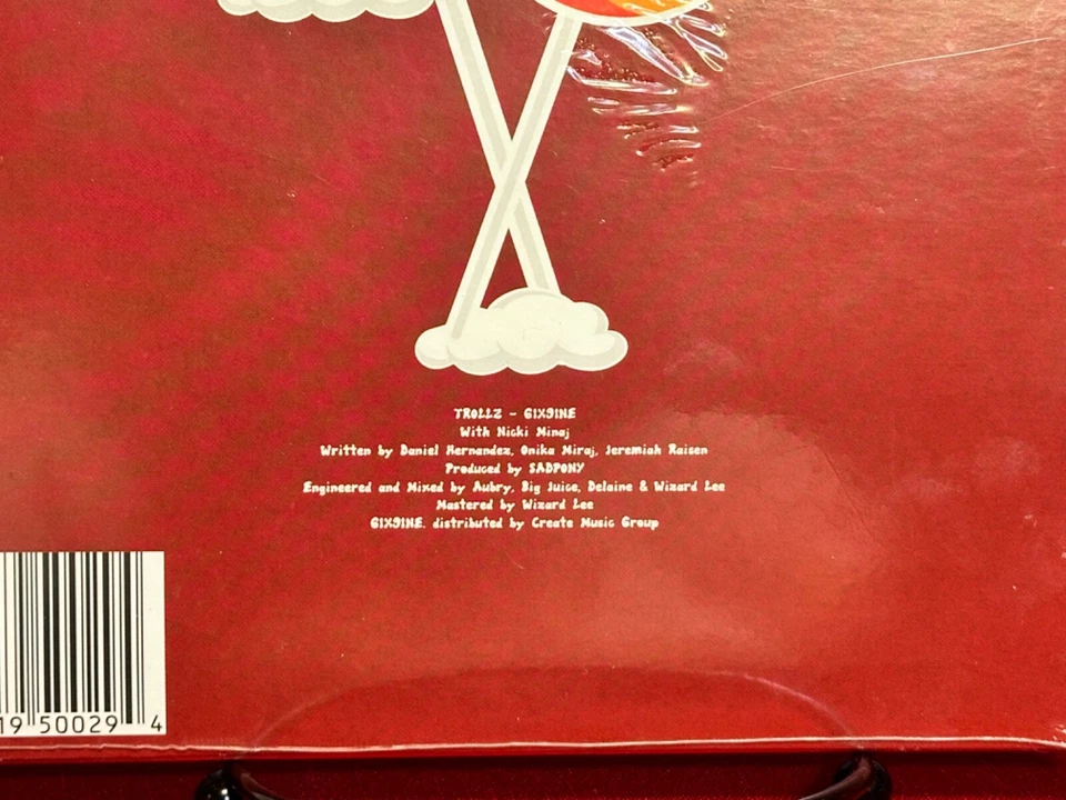 6ix9ine Nicki Minaj ‘Trollz’ 7 inch Vinyl White & Blue Splatter ~ 1 of 600 Made! - Image 3 of 4