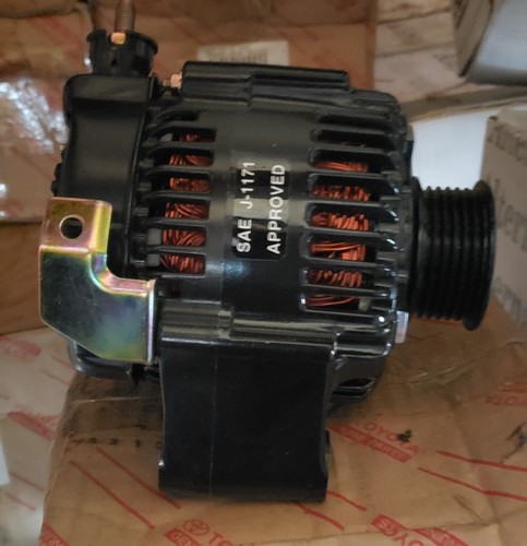 New OEM NOS Toyota Epic Boat Alternator 27060-50270 /102211-1410 - Picture 4 of 6