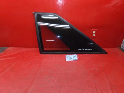 87-93 FORD MUSTANG CARLITE RIGHT PASSENGER SIDE QUARTER WINDOW GLASS OEM W/ MLDG