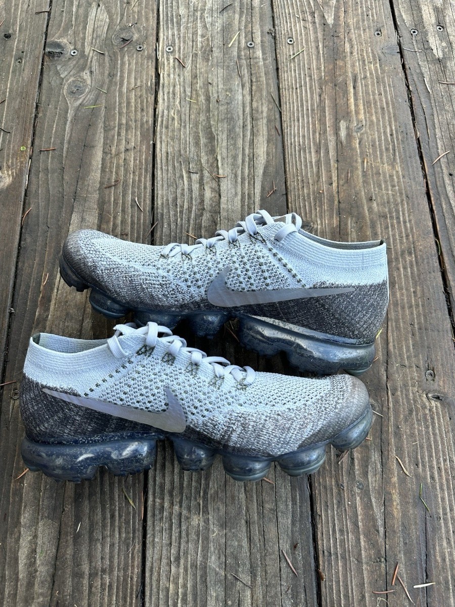Size 9 Nike Air VaporMax Flyknit  Pre Confirmation Unreleased Prototype sample  — product photo 2 of 7
